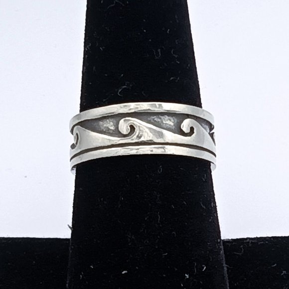 Vintage Sterling Silver Wave Scroll Oxidized Band Ring - Picture 4 of 15